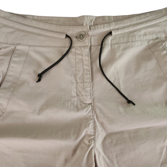 WOOLRICH Women's Khaki Stretch Walking Shorts size 10 - Picture 3 of 10